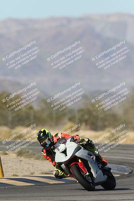 media/Dec-04-2025-Racers Edge (Thu) [[5ebc9f124d]]/3-B Group/1-Session 1 (Turn 7)/